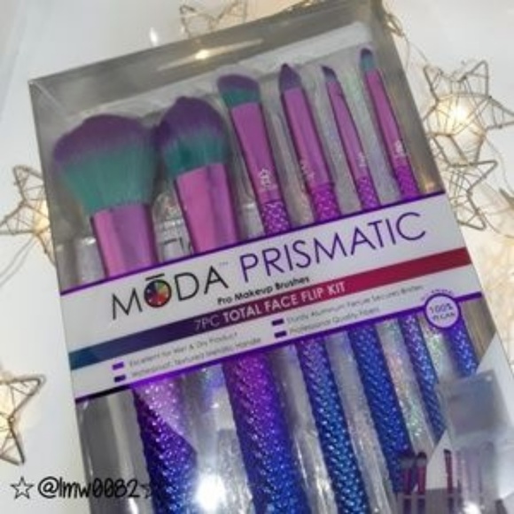 Moda Prismatic 7 pc Total Face Flip Kit Brush Set - Picture 3 of 5